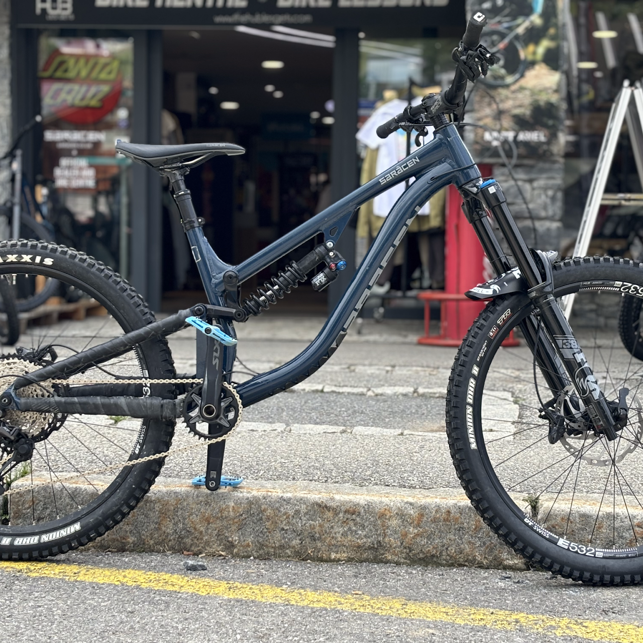 VTT Enduro en location chez The Hub Les Gets